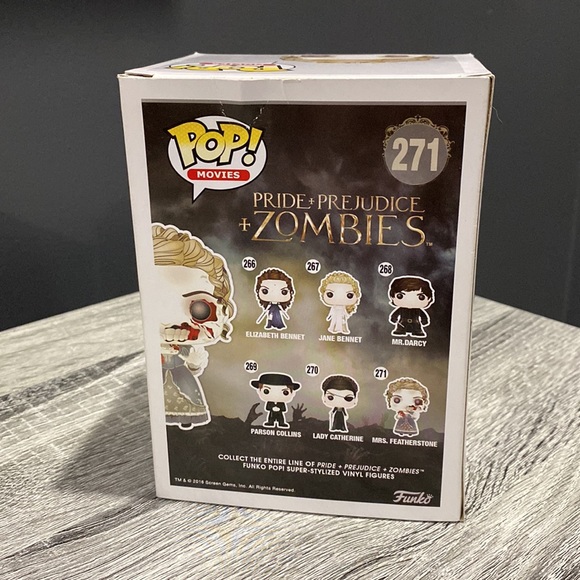 Funko Pop! Movies | Pride and Prejudice Zombies #271: Mrs. Featherstone - Figure - Picture 3 of 14